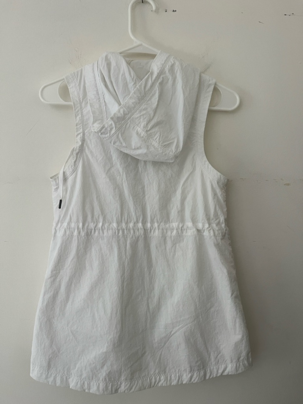 CALIA by Carrie Underwood White Sleeveless Hooded Vest Athleisure running hiking - Picture 5 of 6